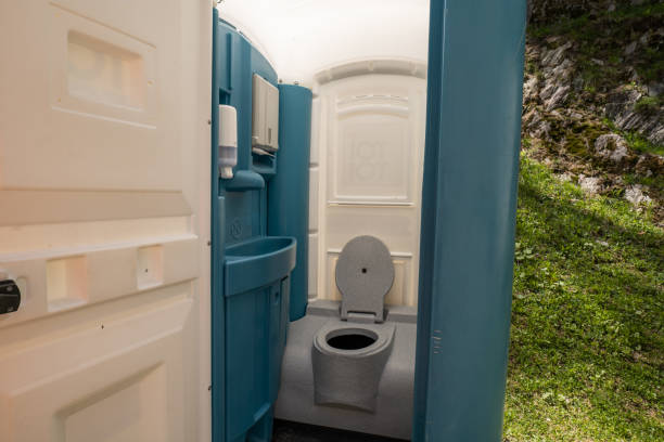 Portable Restroom Setup and Delivery in Mill Valley, CA